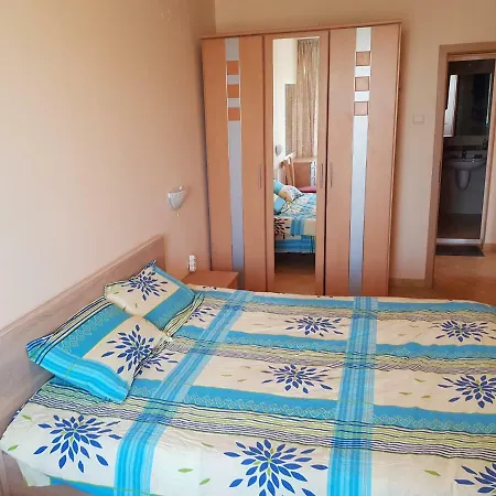 2 Flat Апартаменты *